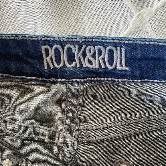 Rock and roll high rise bell bottom 26 x 32 - Picture 6 of 8